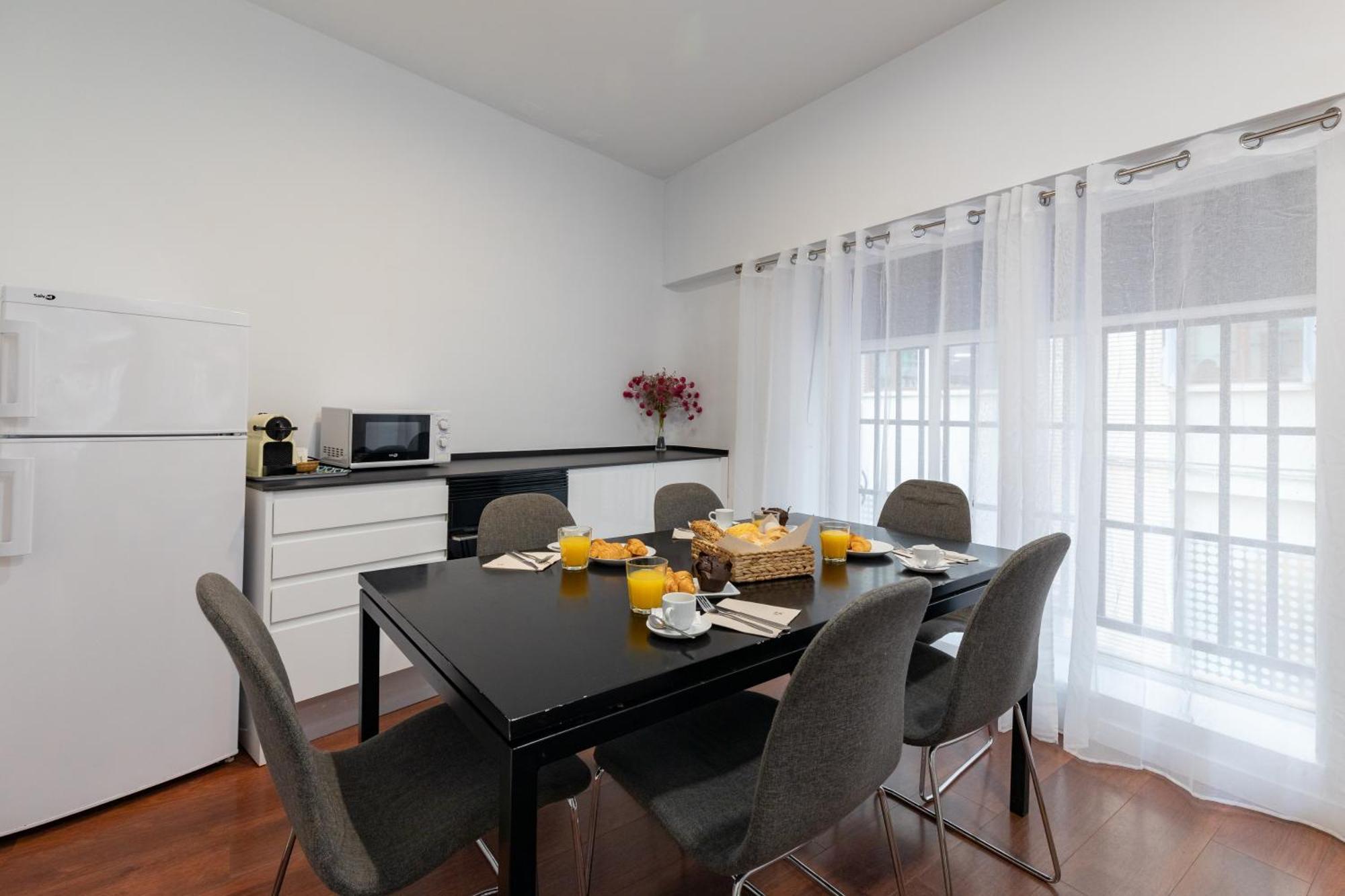 Apartamento Travel Habitat Teatro Principal Valencia Exterior foto